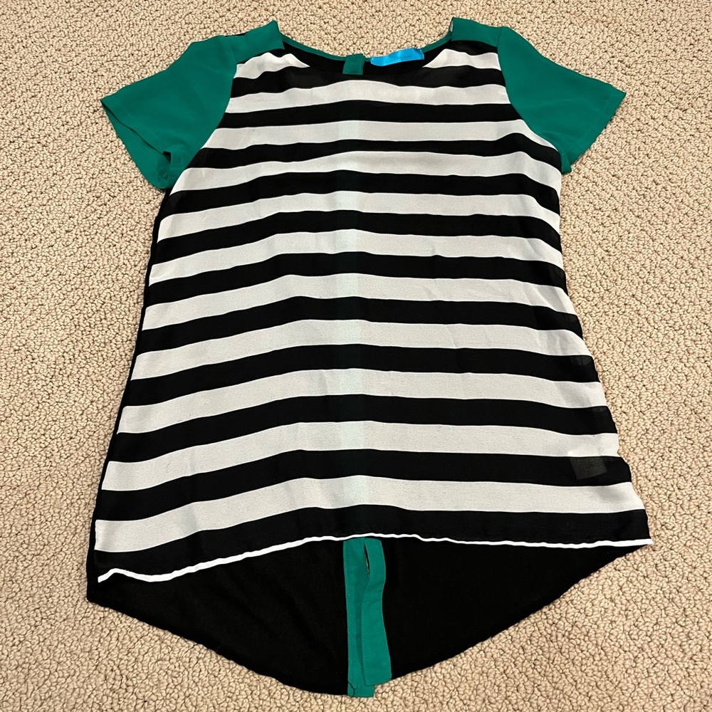 Striped front short sleeve blouse